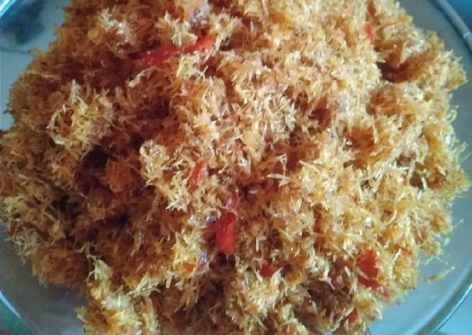 Resep: Serundeng kelapa sangrai Farah Quinn