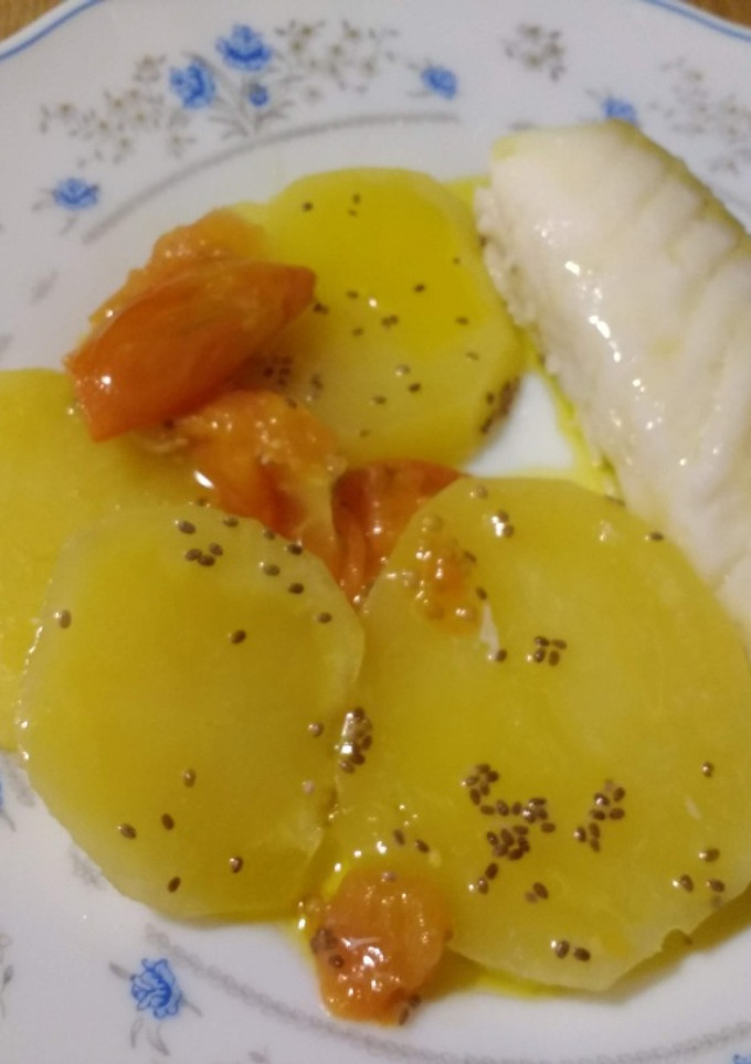 Una foto de Bacalao al vapor con patatas