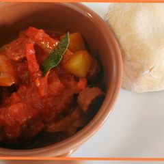 A picture of Pollo alla Norma.
