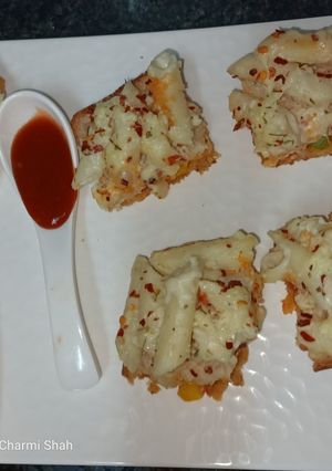 પિઝ્ઝા પાસ્તા સેન્ડવીચ(Pizza Pasta Sandwich Recipe In Gujarati) રેસીપી મુખ્ય ફોટો