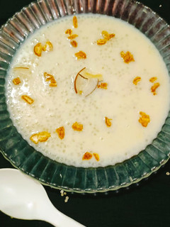 सावन स्पेशल साबूदाना की खीर(sawan special sabudana ki kheer recipe in hindi) रेसिपी मुख्य फोटो