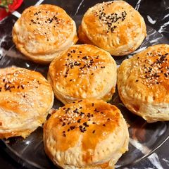 A picture of 😋😛Chicken tikka cheesy patties😛😋.