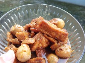Foto resep Semur Tahu Bakso Telur Puyuh