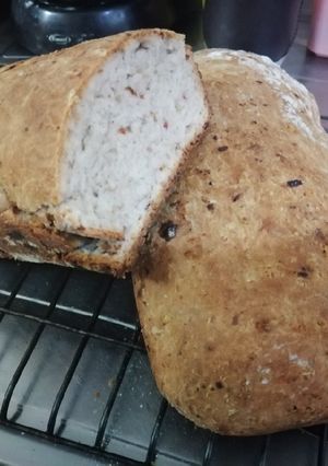 Una foto de Pan casero con mix de frutos secos. Diana