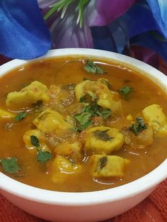 मेथी गट्टे (Methi gatte recipe in hindi) रेसिपी मुख्य फोटो