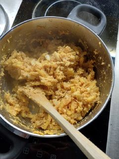 Una foto de Bacalao dorado (bacalhau à brás)