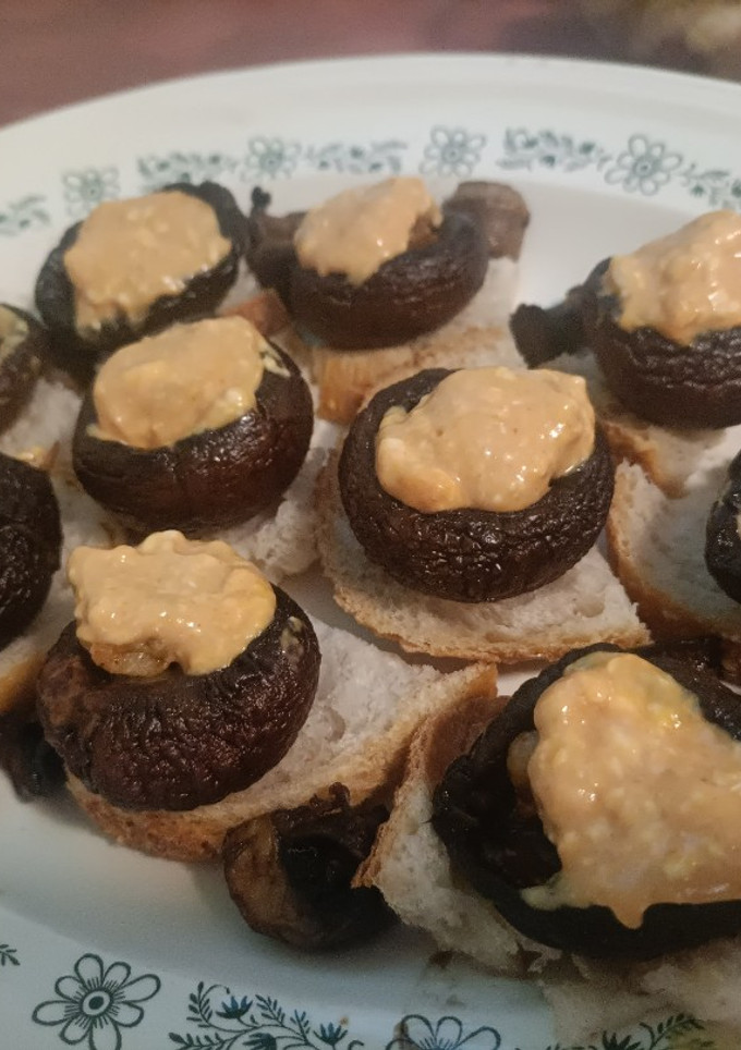 Una foto de Champiñones rellenos de gambas