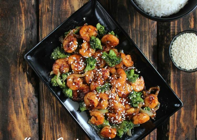 Honey Garlic Shrimp &amp; Broccoli