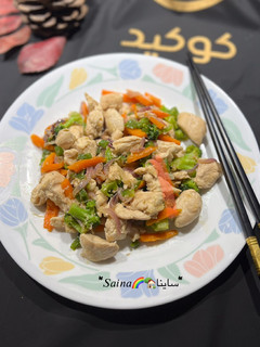 عکسی از دستور چاینیز فود (مرغ و بروکلی)🥦Chinese food🥕🫑
