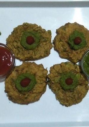 A picture of Baked Cauliflower fritters (in microwave).