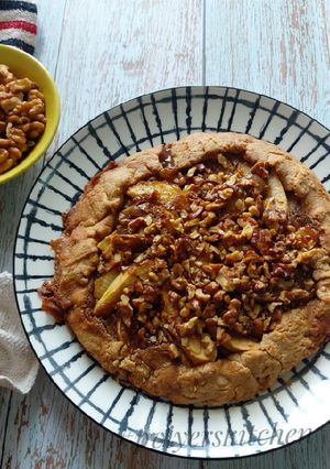 A picture of Walnut Apple Galette | Easy Walnut Apple Pie recipe.