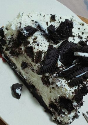 A picture of No-Bake Oreo Cheesecake.