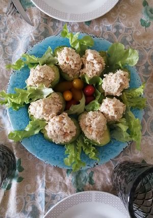 Una foto de Palta reina, rellena de pollo