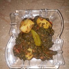 A picture of Aloo methi palak.