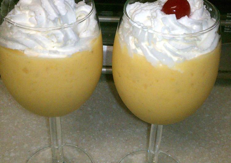 Recipe of Favorite fresh mango and banana smoothie