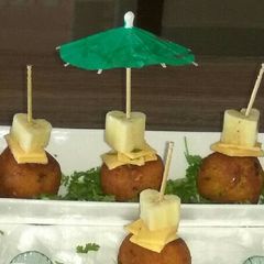 Paneer potato balls A picture of Paneer potato balls.