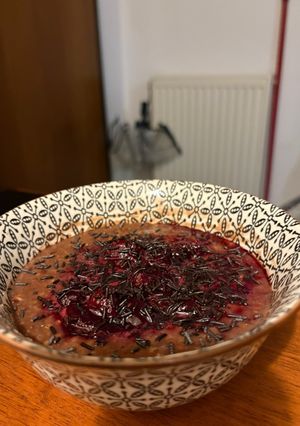 Φωτογραφία της συνταγής Πρωινό βρώμης «black forest» 🍫