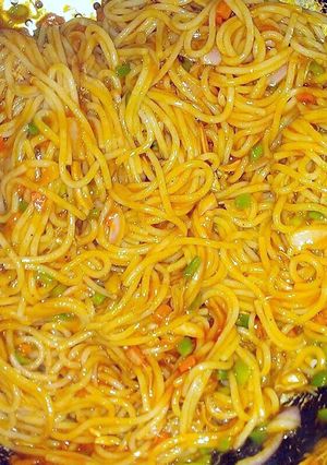 A picture of Chicken Chowmein.