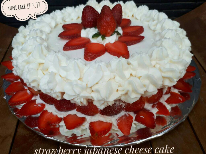 Cara Buat Strawberry with buttercream Japanese cheese cake Enak Terbaru