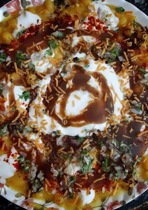 A picture of Ragda Pattice.