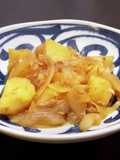 Simmered Potatoes with Tuna and Onions