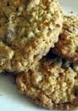 A picture of Oatmeal honey cookies.