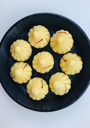 A picture of Instant mawa modak with motichur filling.