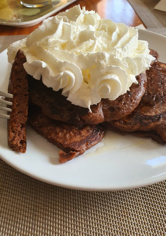 Una foto de Tortitas sin gluten con panela y coco rallado