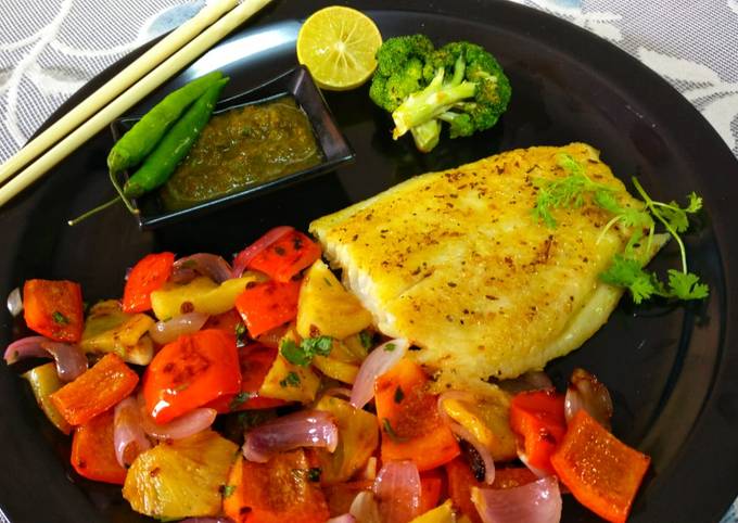 Recipe of Homemade Basa with Grilled Red Bell Pepper &amp; Pineapple Salad