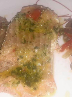 Una foto de Papillote de salmón con verduras thermomix
