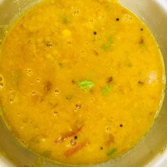 A picture of Sambhar daal.