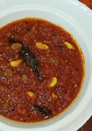 बंगाली स्टाइल टमाटर की चटनी(bengali style tamatar ki chutney recipe in Hindi) रेसिपी मुख्य फोटो