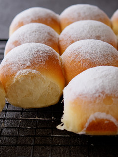 A picture of The Best Soft and Fluffy Homemade Dinner Rolls🍞.