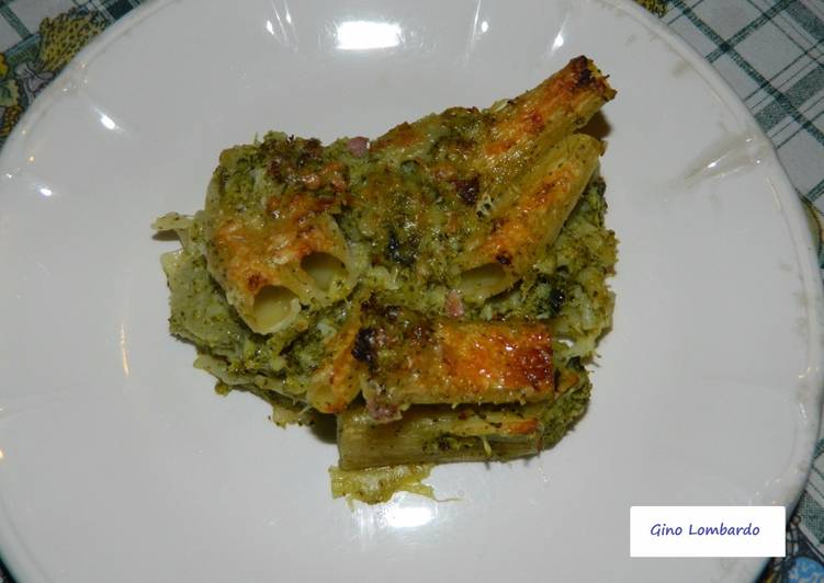 Pasticcio di rigatoni e broccoli al gratin
