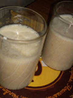 A picture of Khajoor milkshake.