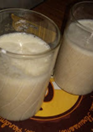 A picture of Khajoor milkshake.