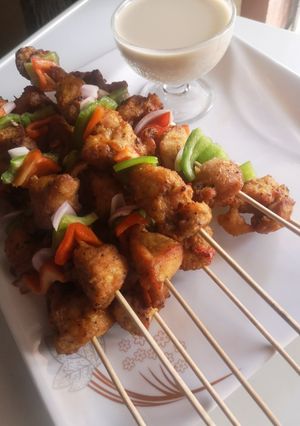 A picture of Chicken shish kebab.