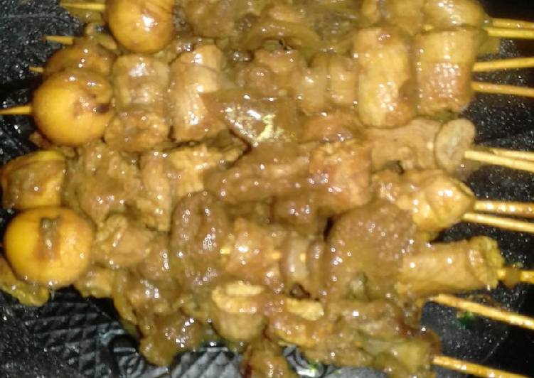 Sate uretan n "bakal"telur ayam