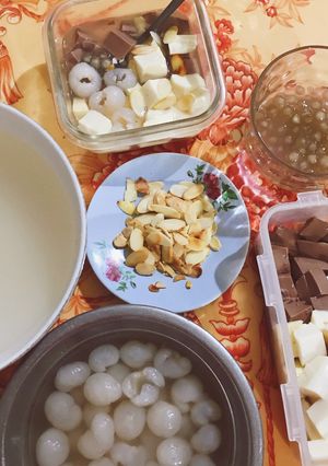 Hình của món Chè khúc bạch.