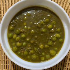 A picture of Green peas masala Satvik and no tomato.
