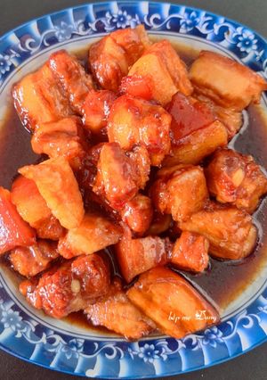 Hình của món Thịt kho coca.