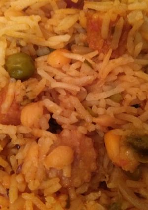 A picture of Mixed veg pulao in electric Rice Cooker.
