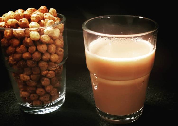 Recipe of Favorite Roasted chickpea &amp; masala chai