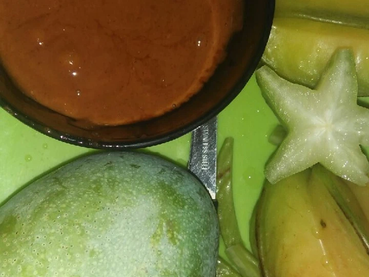 Cara Mudah Membuat Resep  Rujak Lombok belimbing manggal timun kedondong dll yang Lezat Sekali, Bikin Ketagihan