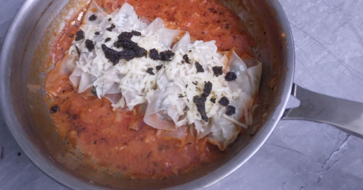 GYoza Ayam Bayam Gulung Bolognese