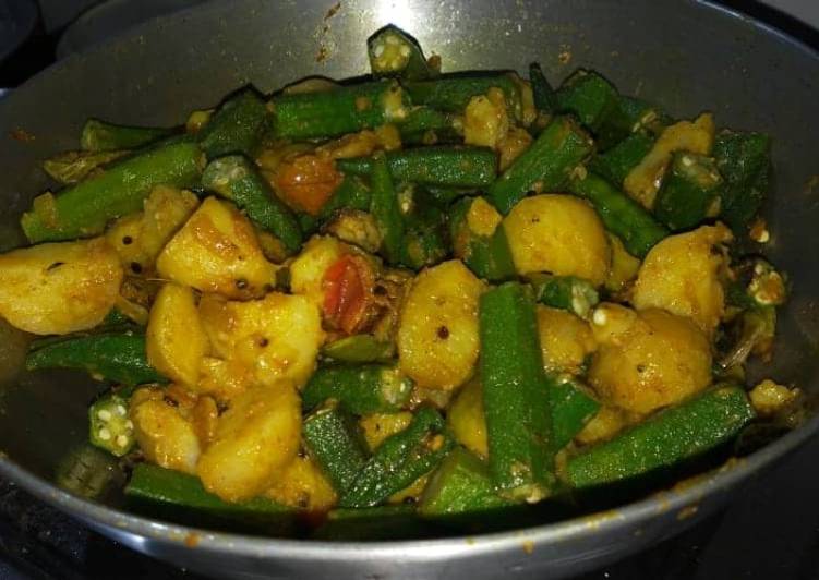 How to Prepare Ultimate Bhindi aloo fry