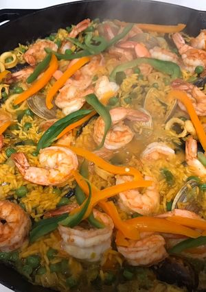 Una foto de Paella de mariscos