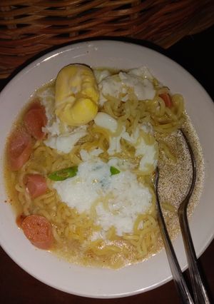 Foto resep Mie Rebus Telur Sosis
