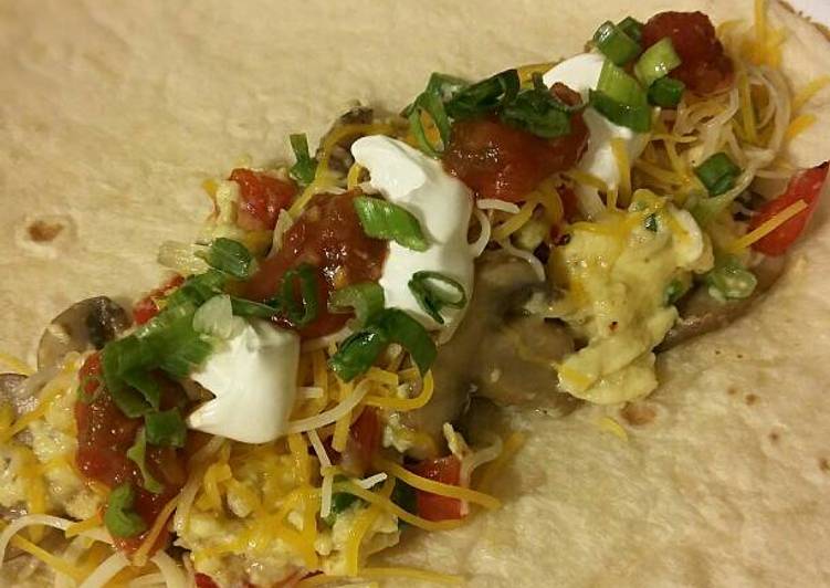 Mushroom & Bell Pepper Breakfast Burritos Mushroom & Bell Pepper Breakfast Burritos