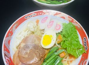 Una foto de Japanese Udon Noodles Miso Ramen 🍜